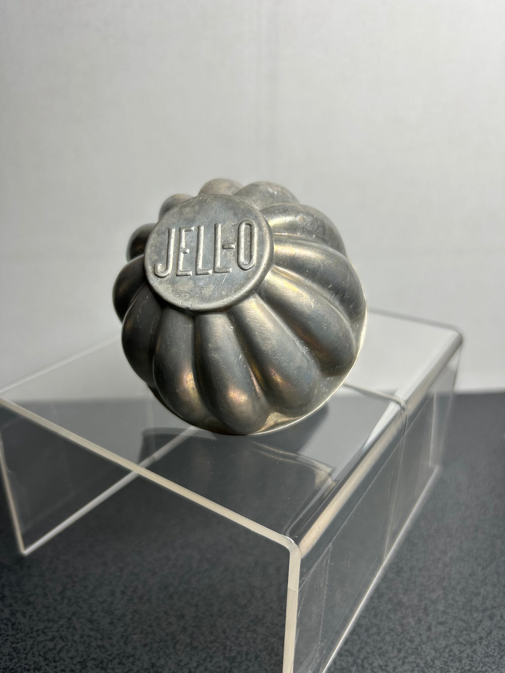 Small Old Jello Tin